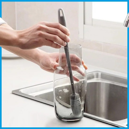 Siliconen borstel met handvat om glazen schoon te maken met hand en wasbak